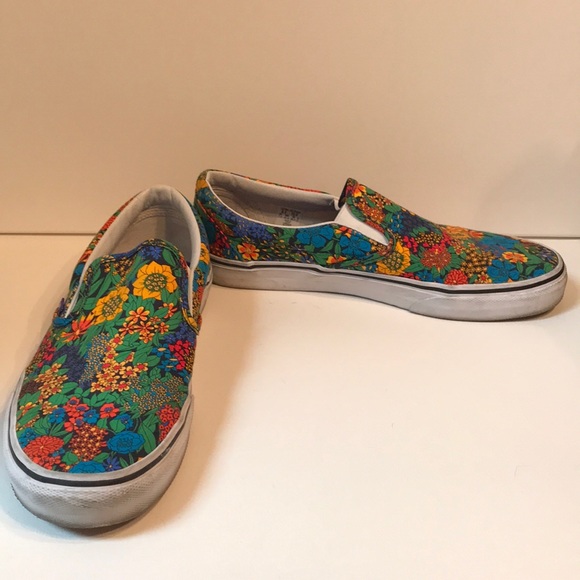 Vans Shoes - Vans slip ones